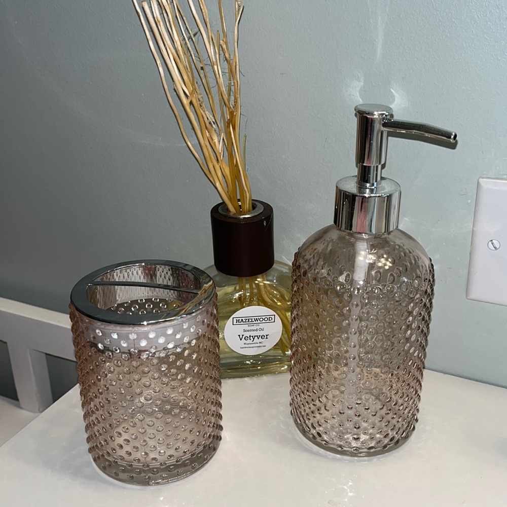 Light Pink Bathroom Decor